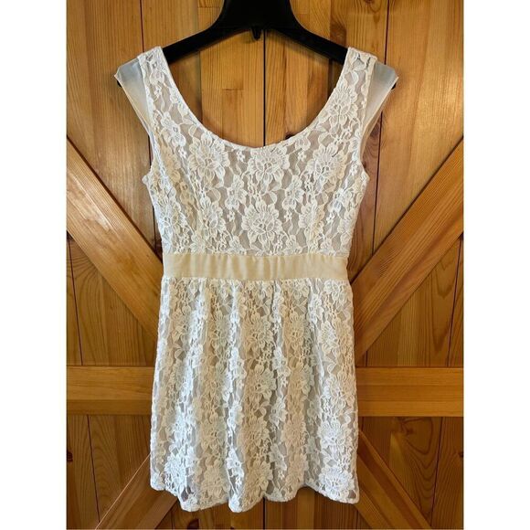 American Eagle Summer Lace  Overlay Dress White Cream Size 2 Cap Sleeve nwt (069 - Picture 1 of 8